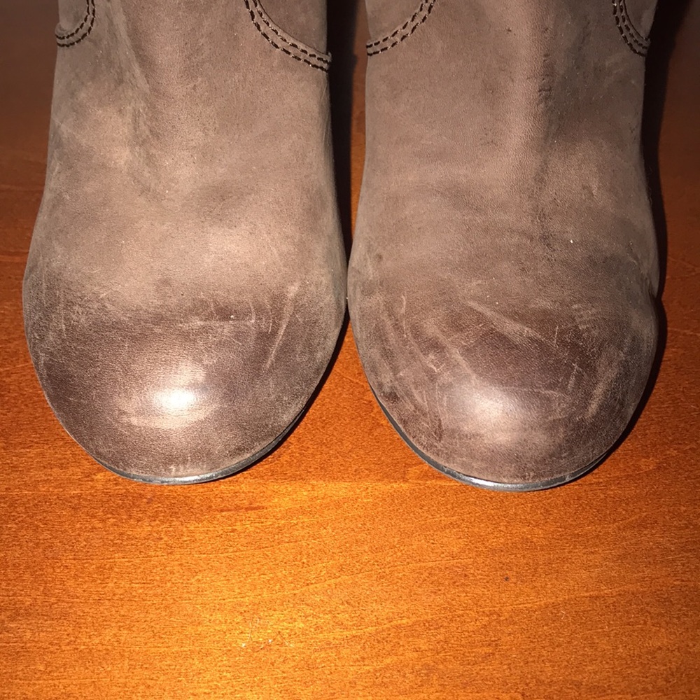 Women’s Ankle Booties 🤎 - Picture 4 of 9